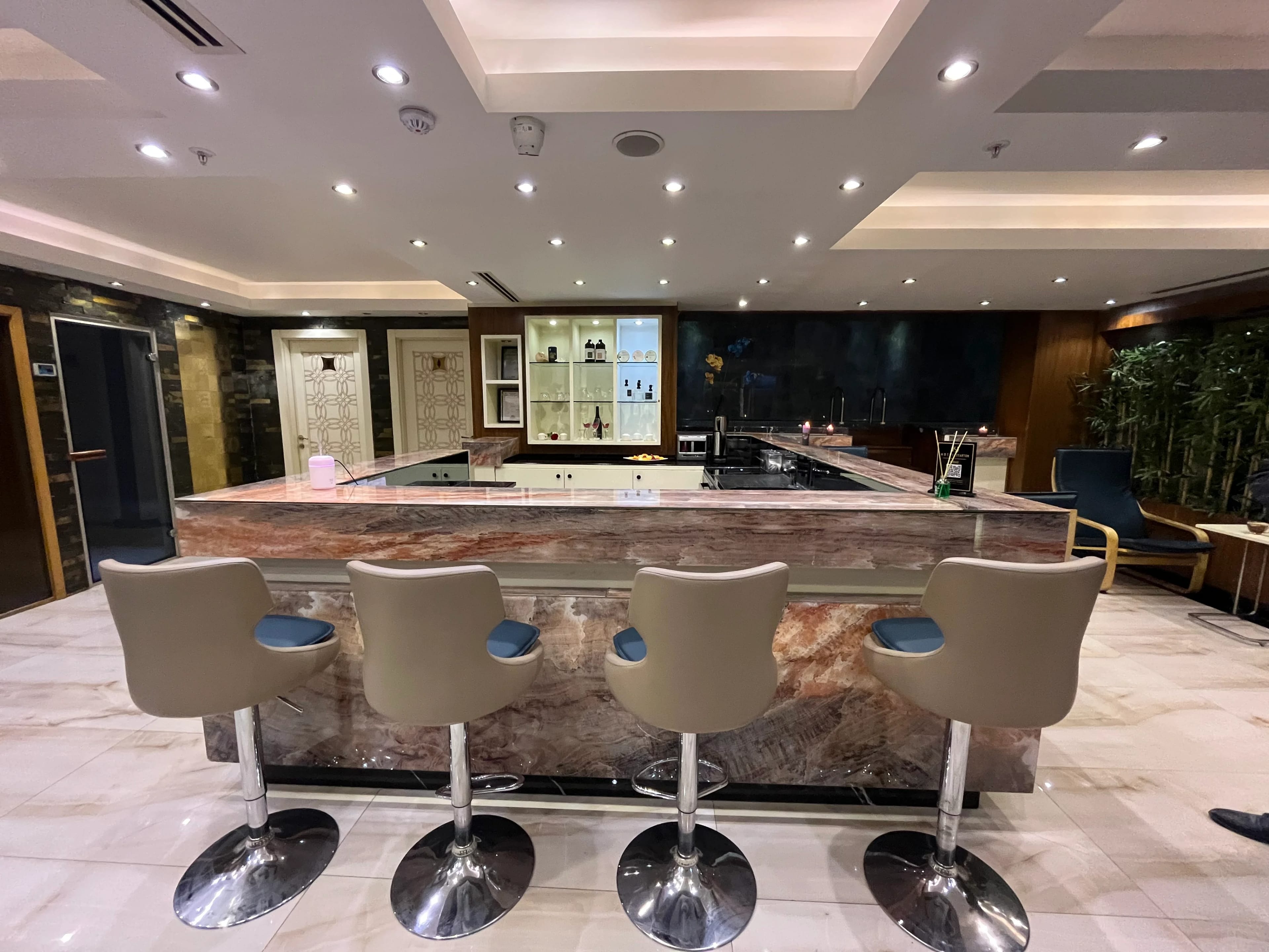 Spa bar